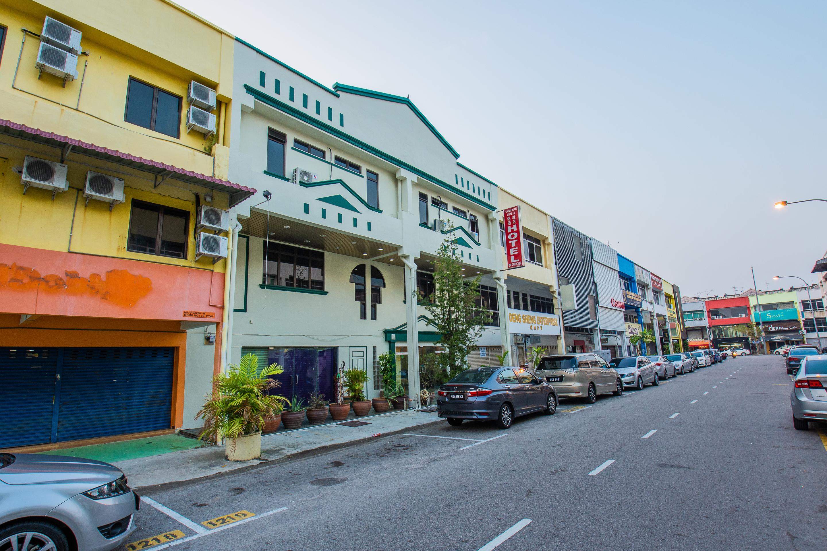 Oyo 746 ホテル フェーマス イン Malacca エクステリア 写真